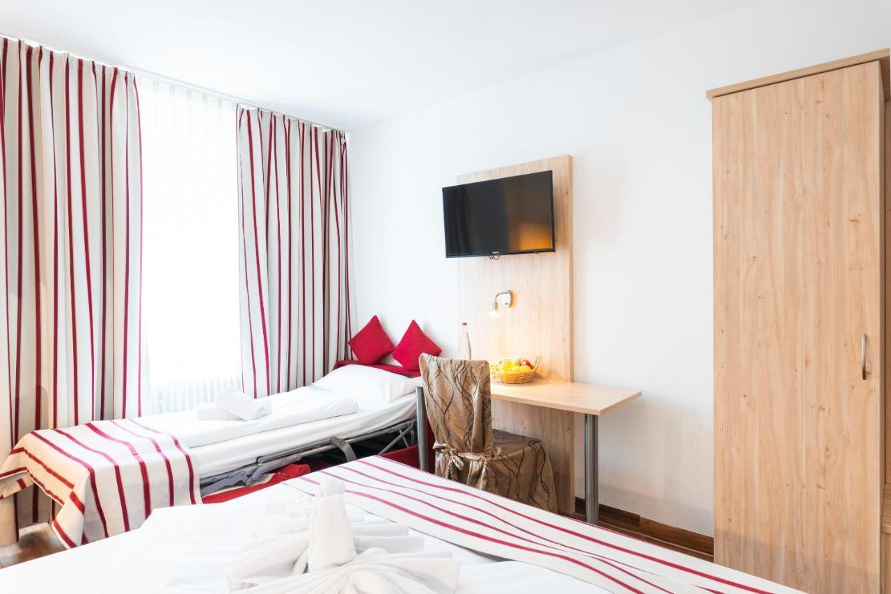 Hotel Astoria Stuttgart City Екстериор снимка