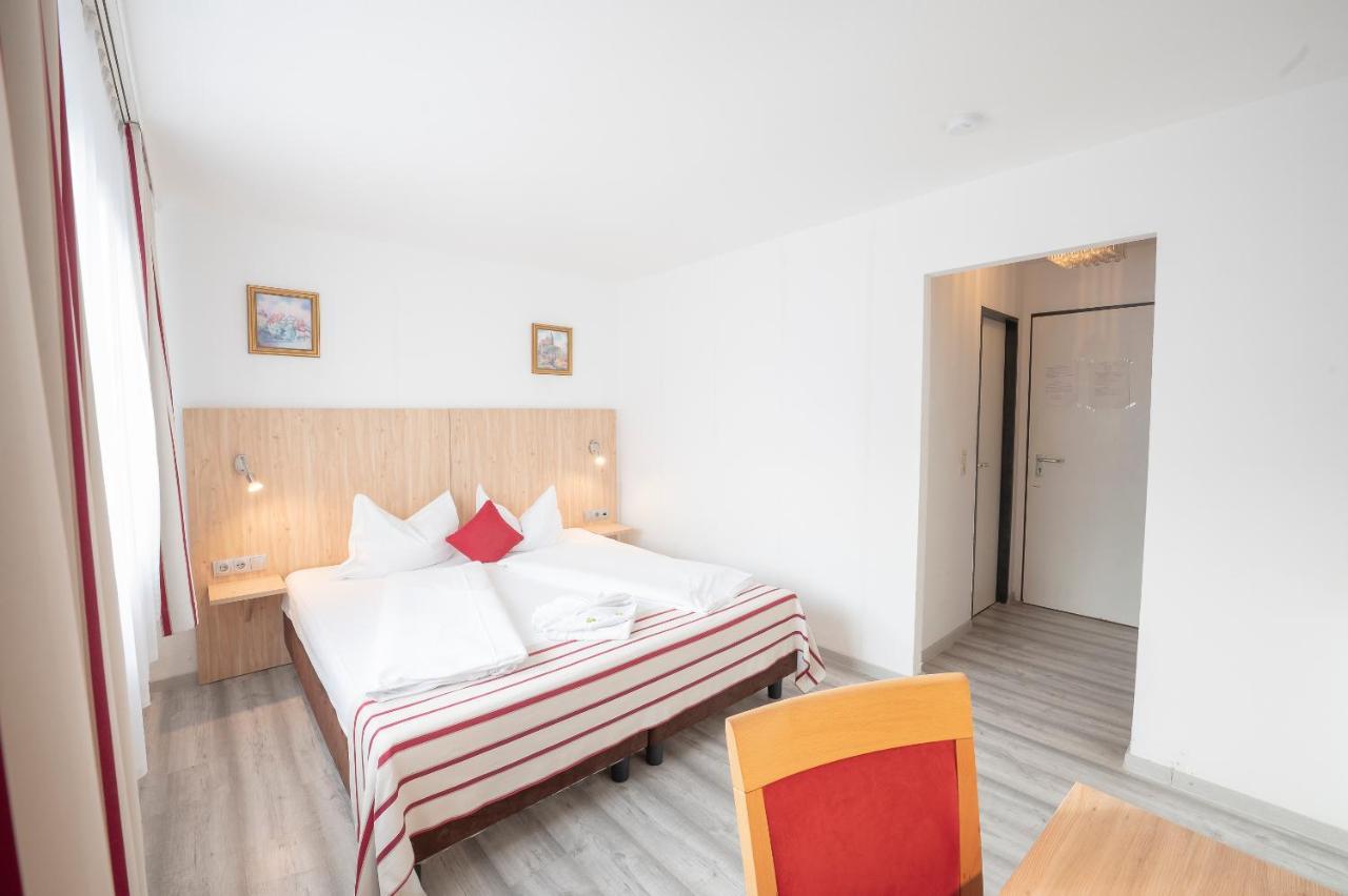 Hotel Astoria Stuttgart City Екстериор снимка