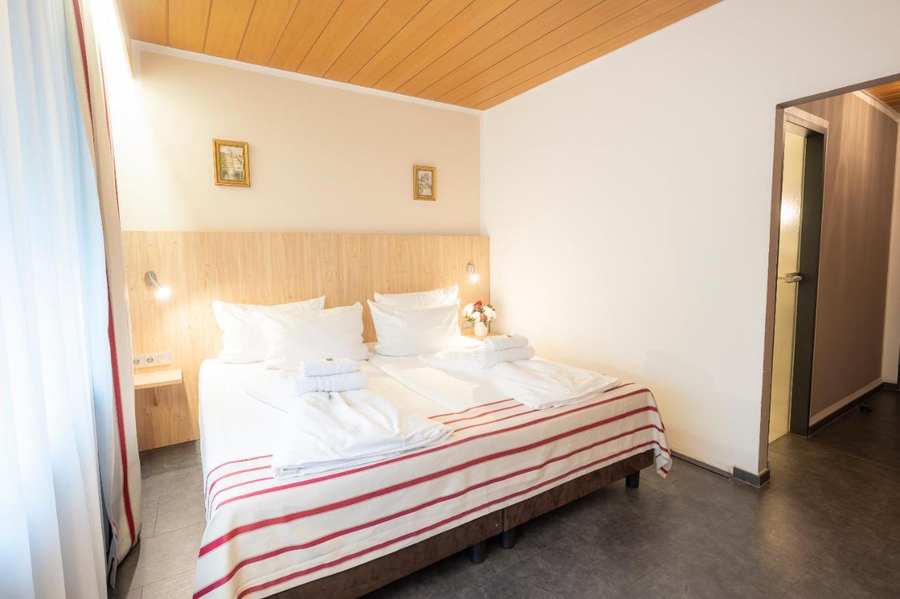 Hotel Astoria Stuttgart City Екстериор снимка