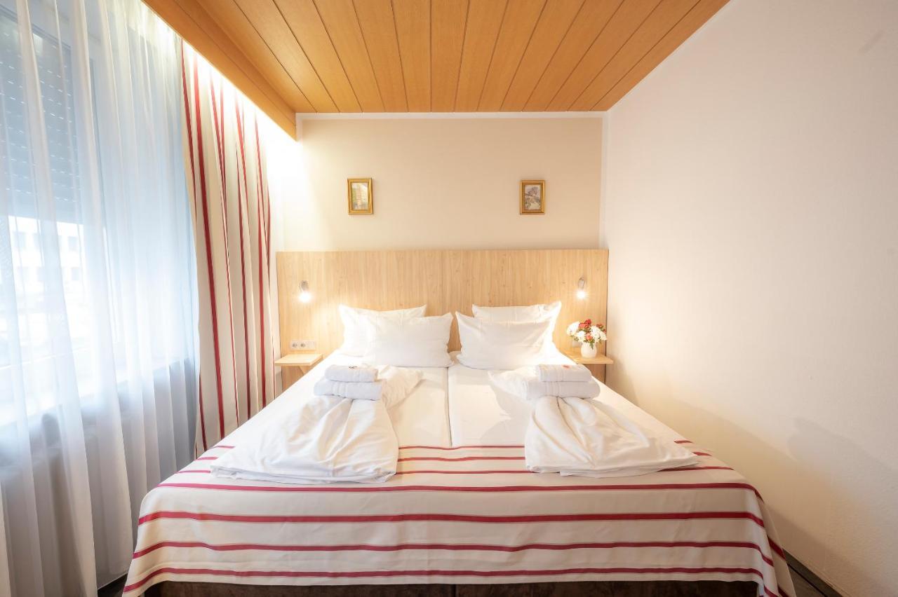 Hotel Astoria Stuttgart City Екстериор снимка