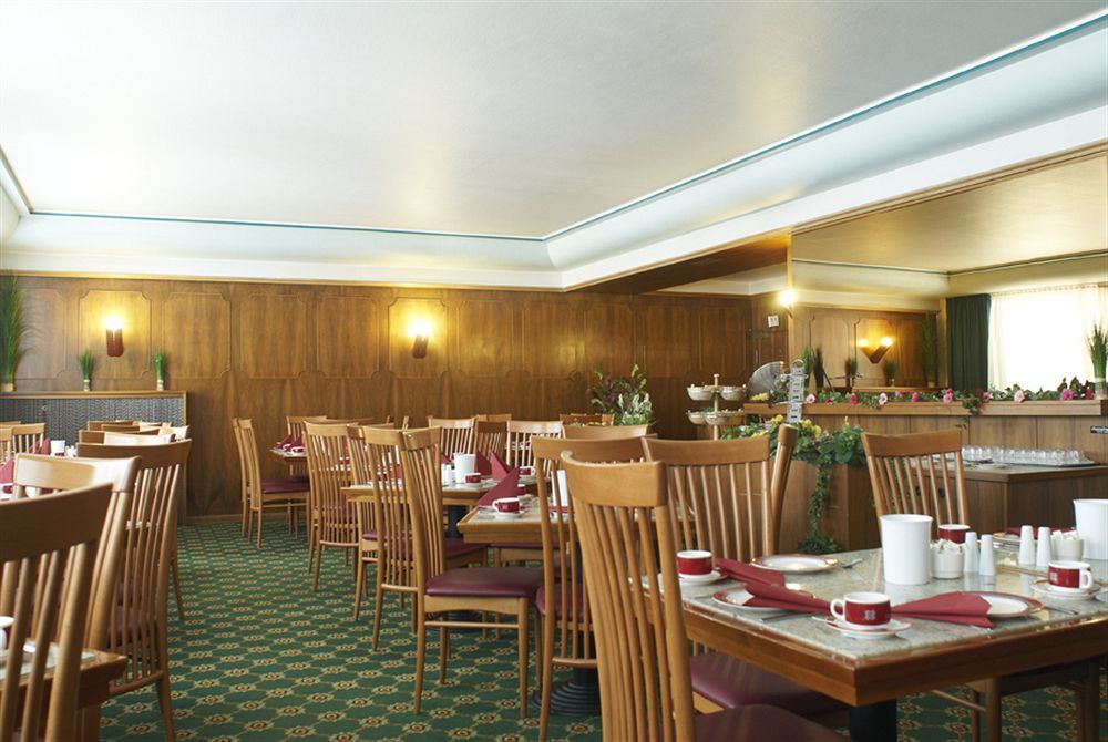 Hotel Astoria Stuttgart City Екстериор снимка